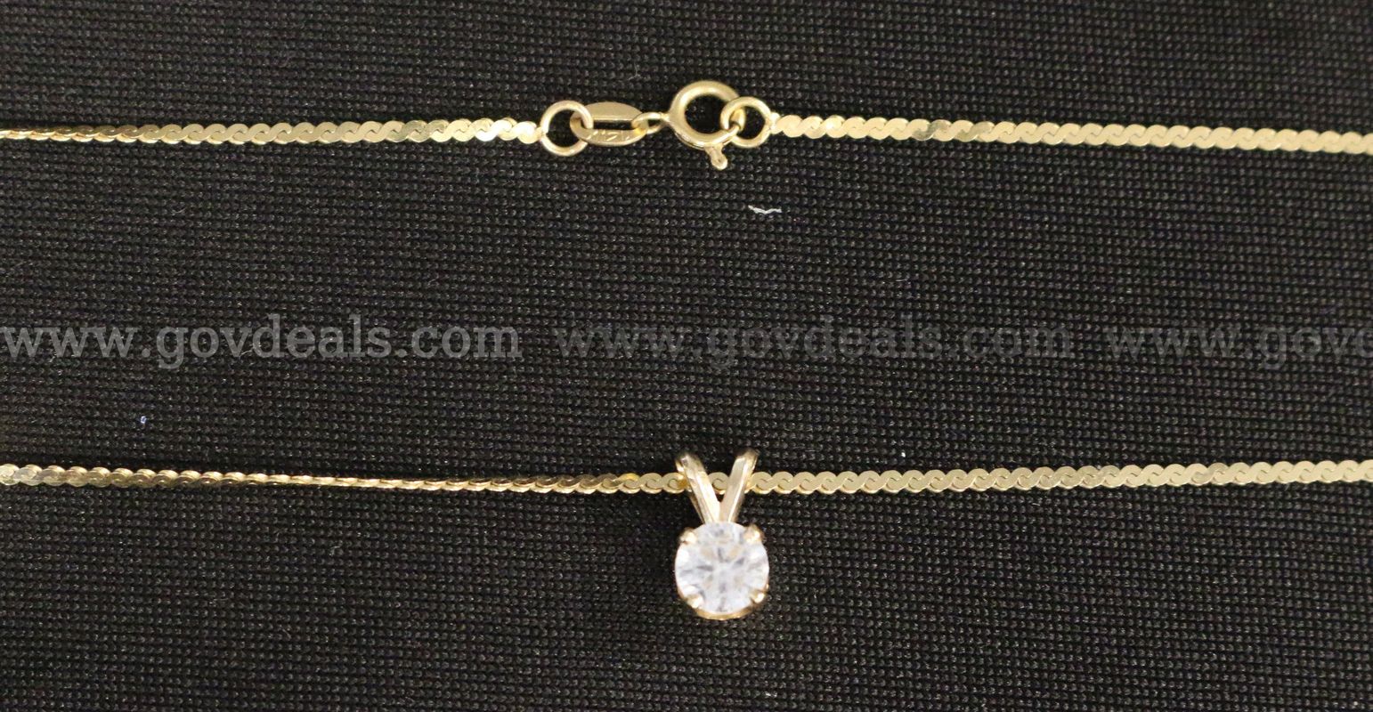 14K YG Serpentine Necklace With Clear Sapphire Solitaire Pendant, 3.2 Grams