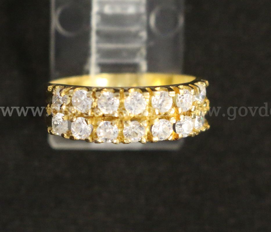 18k Yellow Gold Band Ring with White Stones, 3.6 Grams