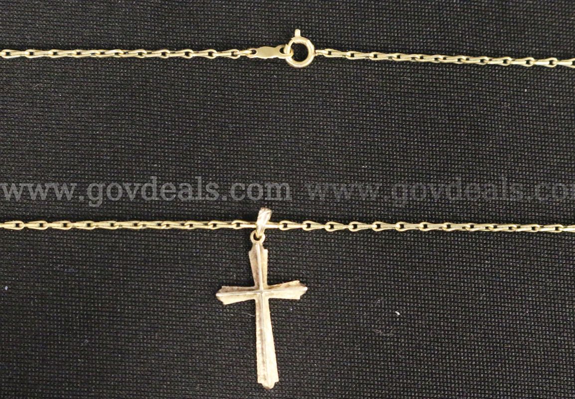 14k Yellow Gold Link Design Necklace with Cross Pendant, 3.9 Grams