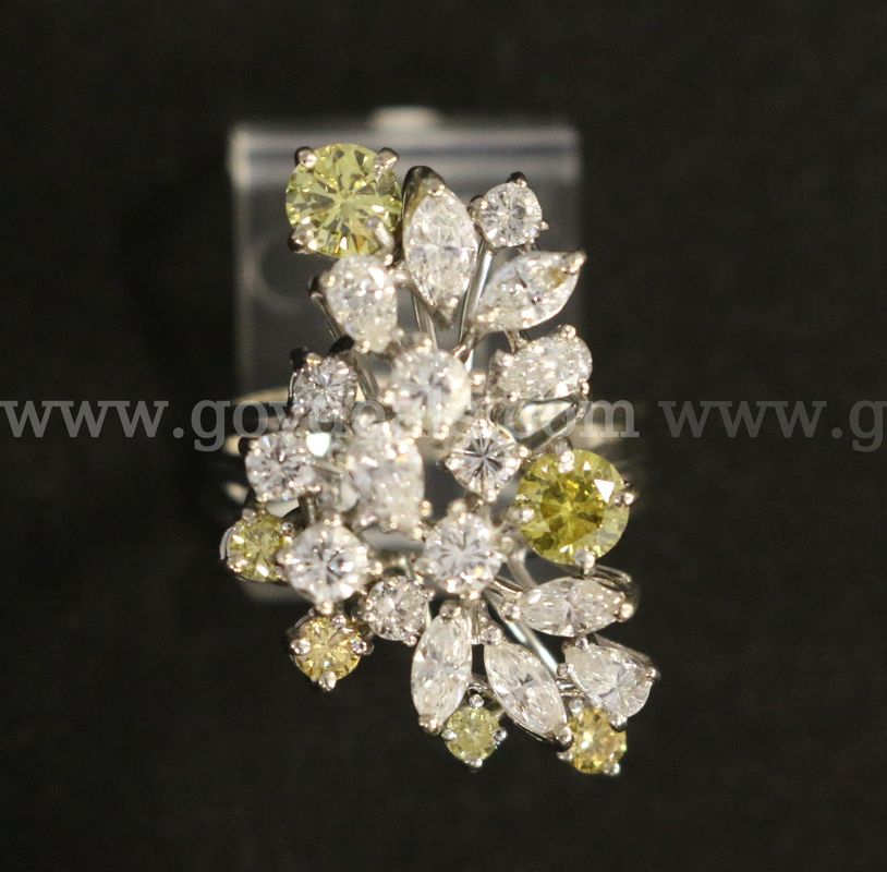 14K Yellow Gold Ring With Clear & Irradiated Yellow Diamonds, 7.3 Grams