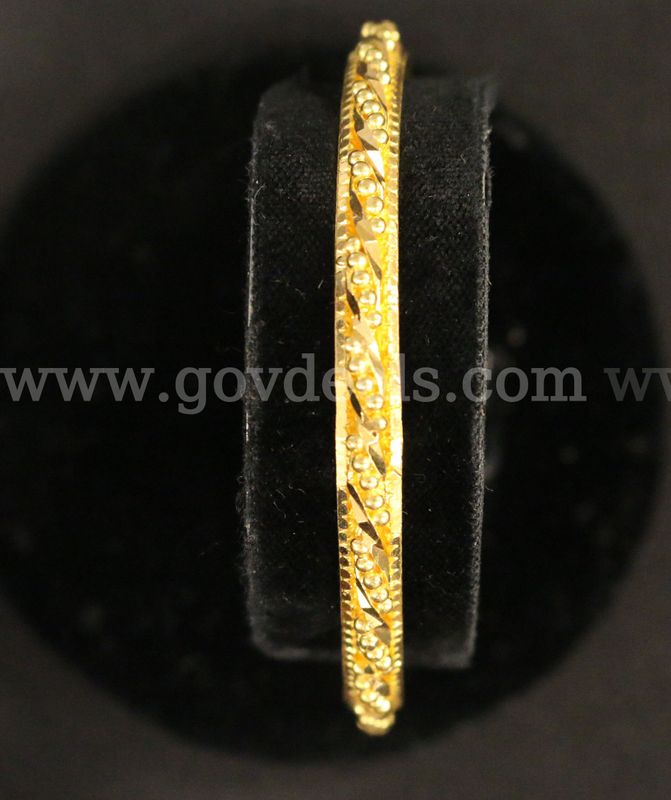 22K Yellow Gold Slip-On Bangle Bracelet, 18.7 Grams