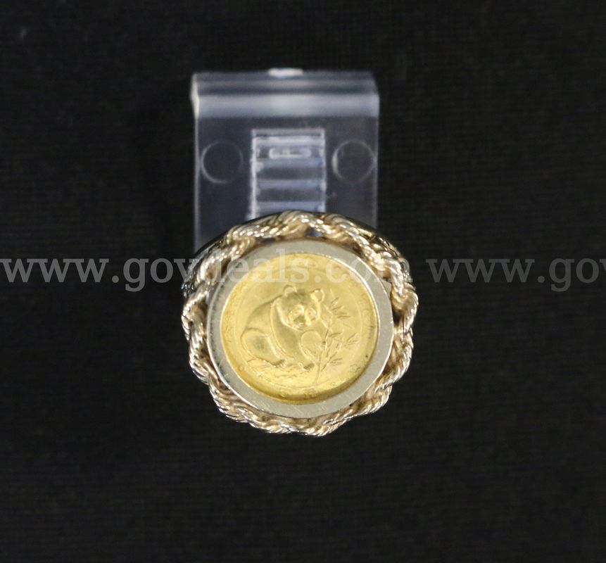 1988 Gold China 5 Yuan 1/20 Coin In 14K Y/G Ring Setting, 5.6 Grams