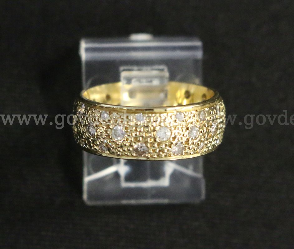 18K Yellow Gold Textured Band With Diamonds, 7.1 Grams