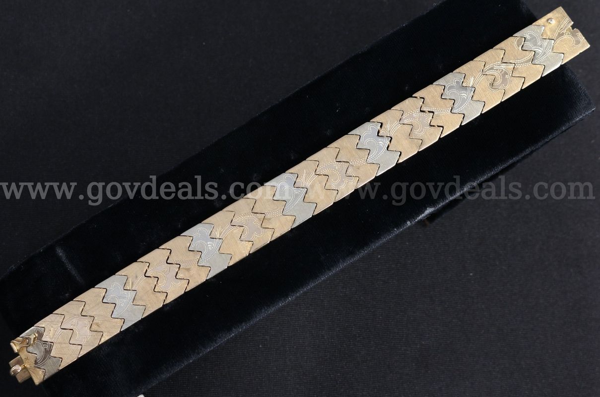 18K Yellow Gold Flat Link Bracelet, 29.3 Grams