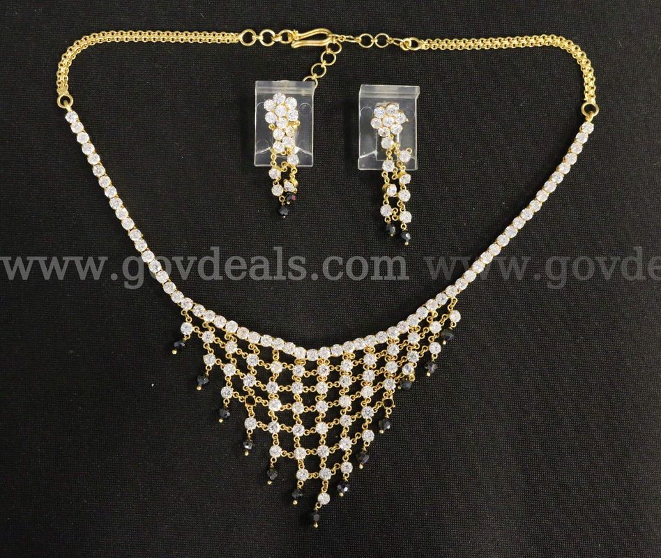 18K Y/G Necklace & Earing Set W/Cubic Zirconia's & Black Glass Beads, 31.5 Grams