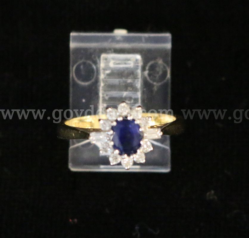 18K Yellow Gold Ring With Blue Stone & Diamonds, 3.5 Grams