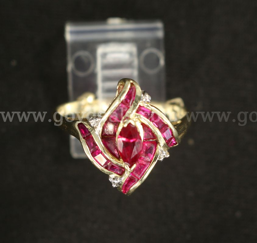 14K Yellow Ring With Red Stones & Diamonds, 3.4 Grams