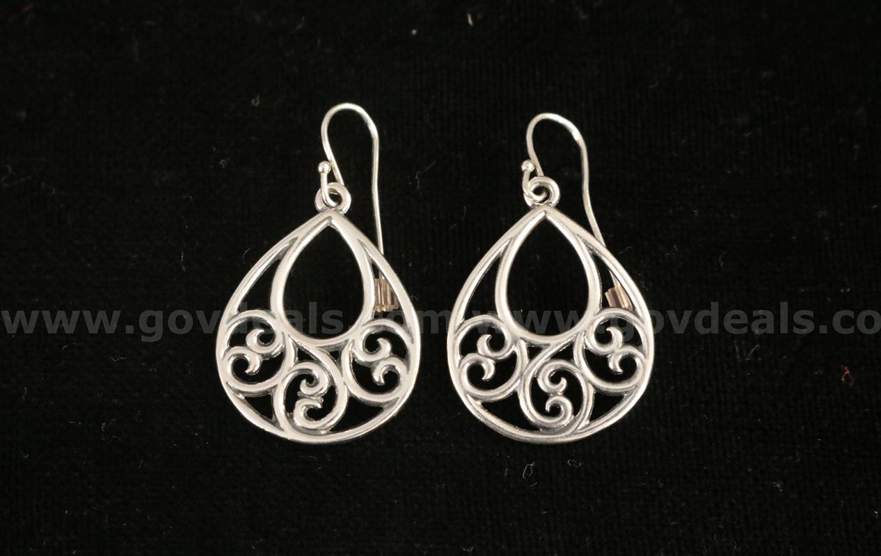 Retired James Avery Sterling Silver Gentle Wave Dangle Earrings, 7.7 Grams
