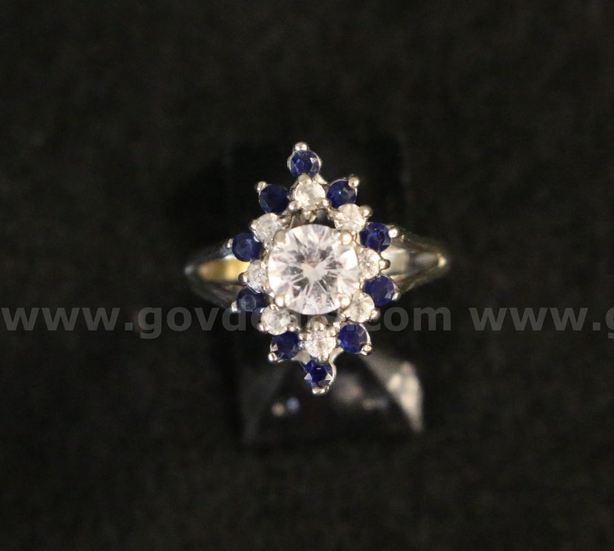14k White Gold Cluster Ring With White and Blue Stones, 4.4 Grams