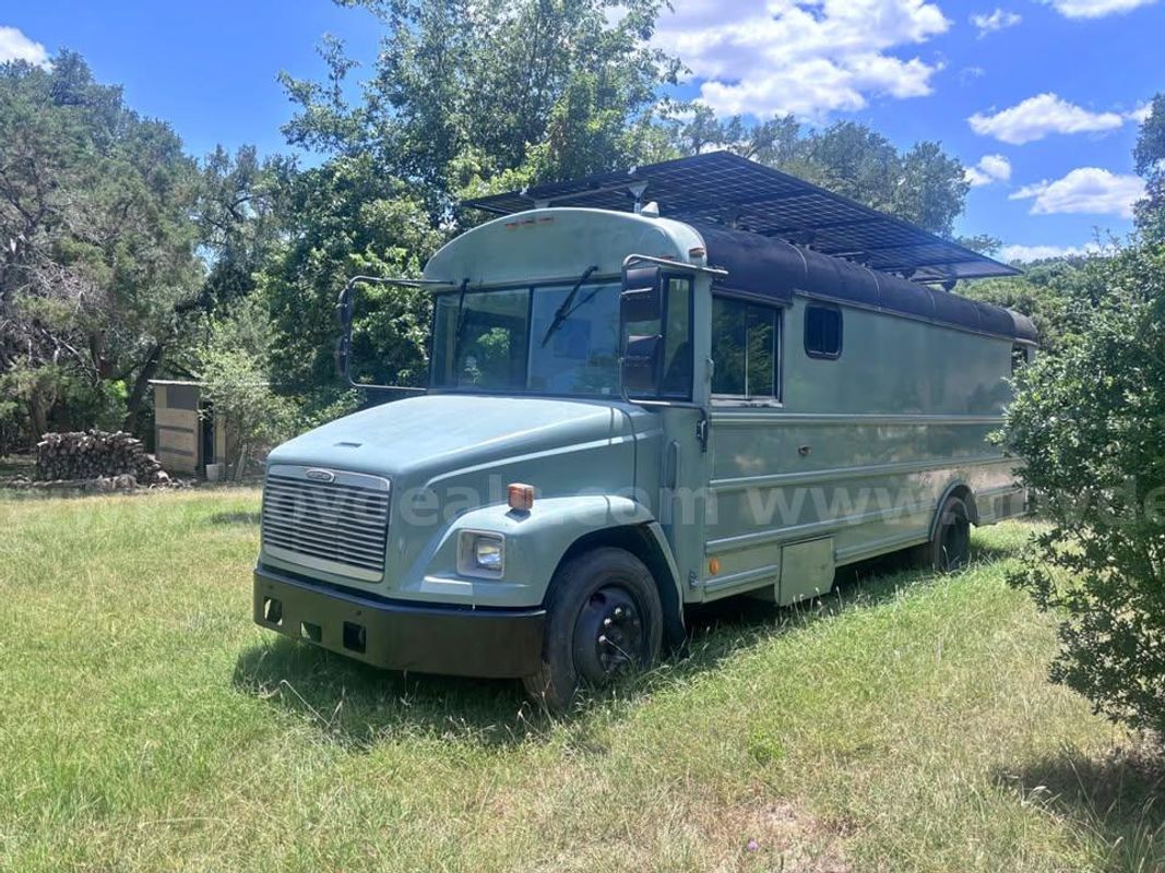 2002 Freightliner FS65 Custom off-grid RV/Bus conversion