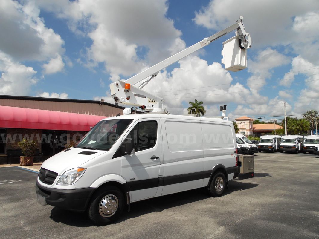 Mercedes Benz Sprinter 3500 Diesel Bucket Truck Van