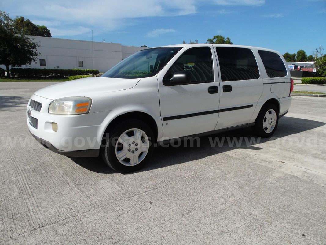 Chevrolet Uplander Passenger Van Minivan