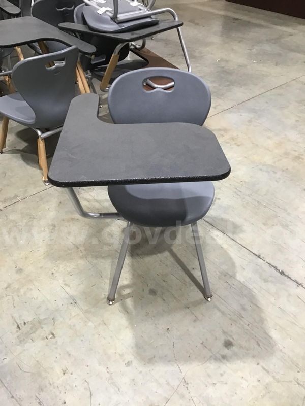 Student Desk/Chair