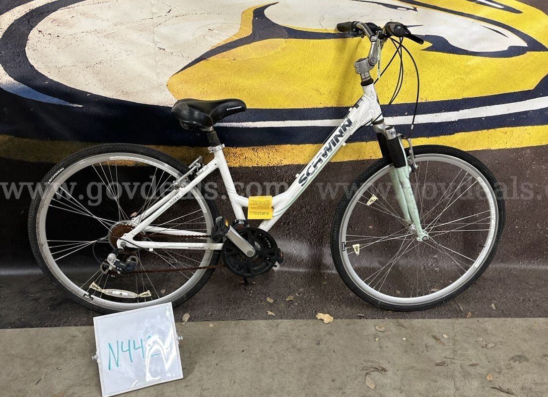 Schwinn Trailway, 17.5-Inch Ct