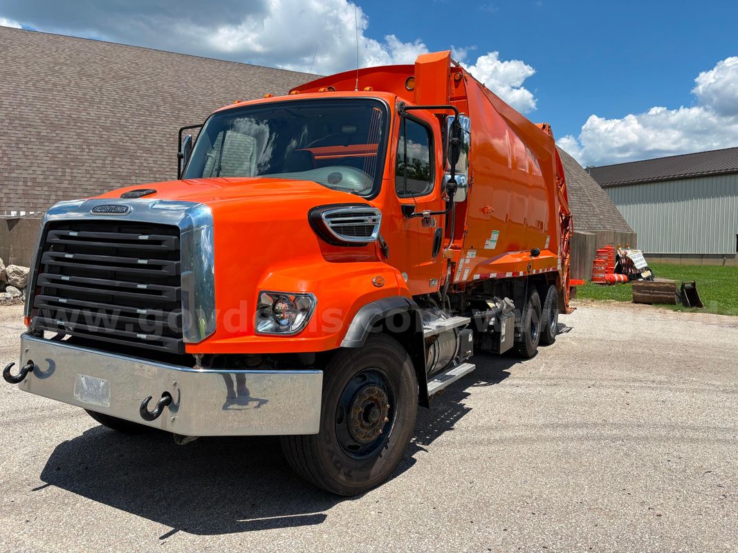 2015 Freightliner 114SD