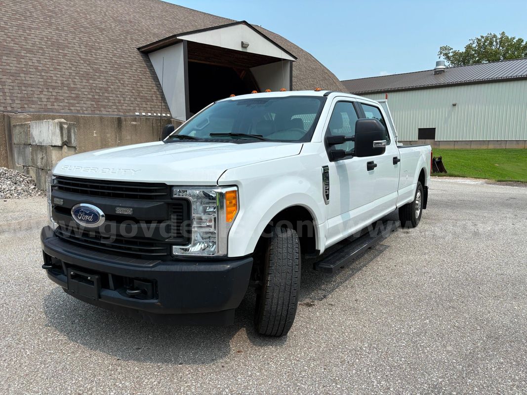 2017 Ford F-250 SD XL Crew Cab Long Bed 2WD