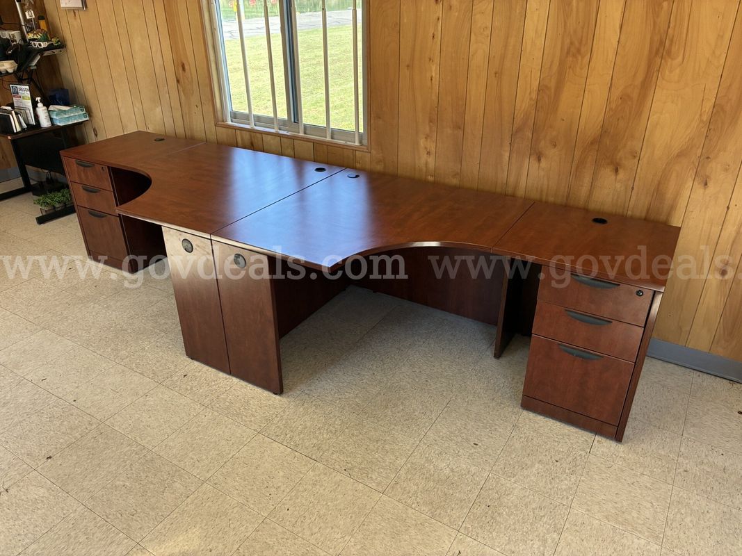 Corner Desks