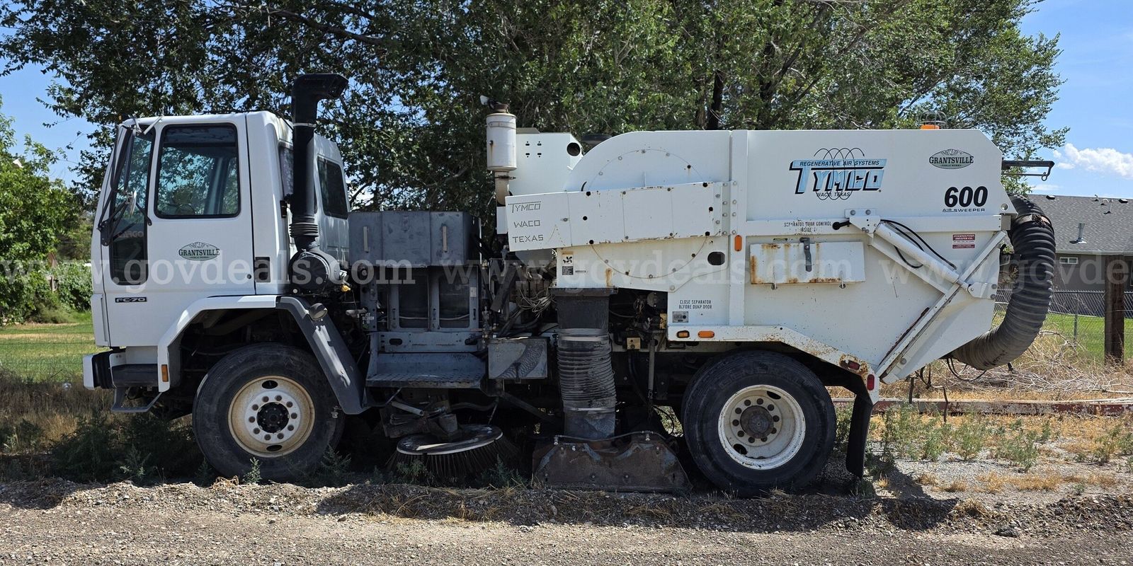 2002 Freightliner FC70 Street Sweeper