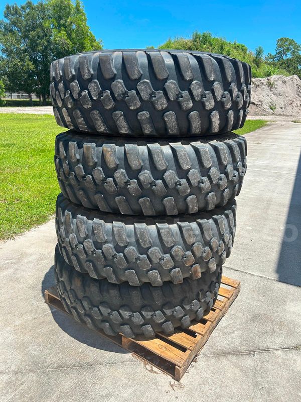 Firestone VersaBuilt AT 17.5R25 Tires (4)