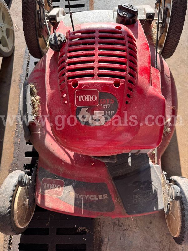 Toro 6.5HP 22" gas-powered self-propelled push mower