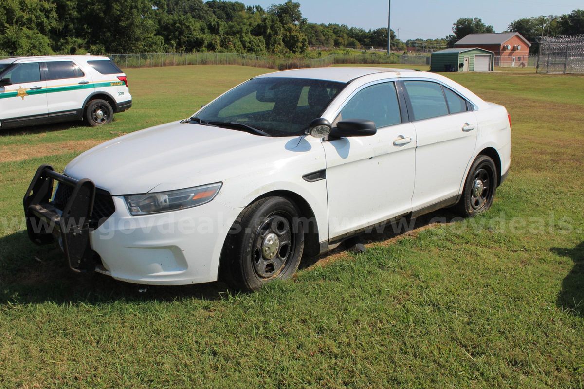 2016 Ford Taurus