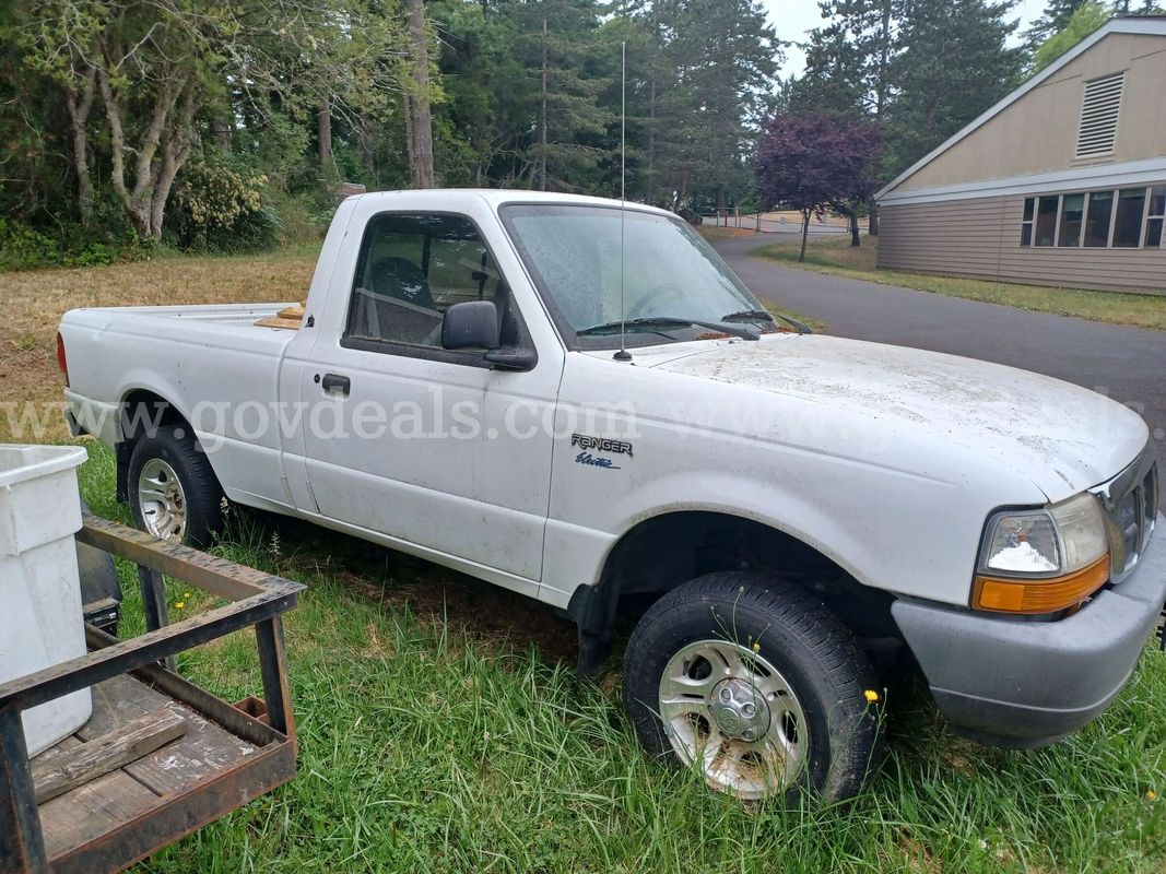2000 Ford Ranger (NON-RUNNING)
