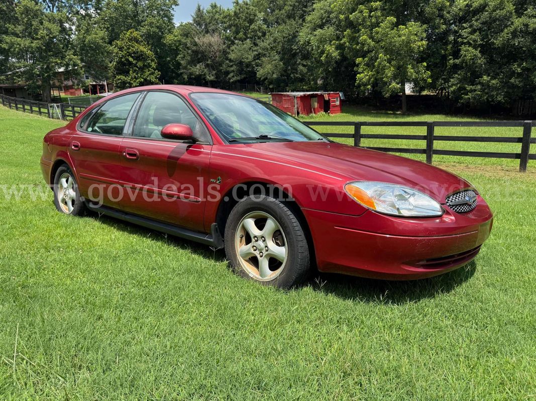 2000 Ford Taurus