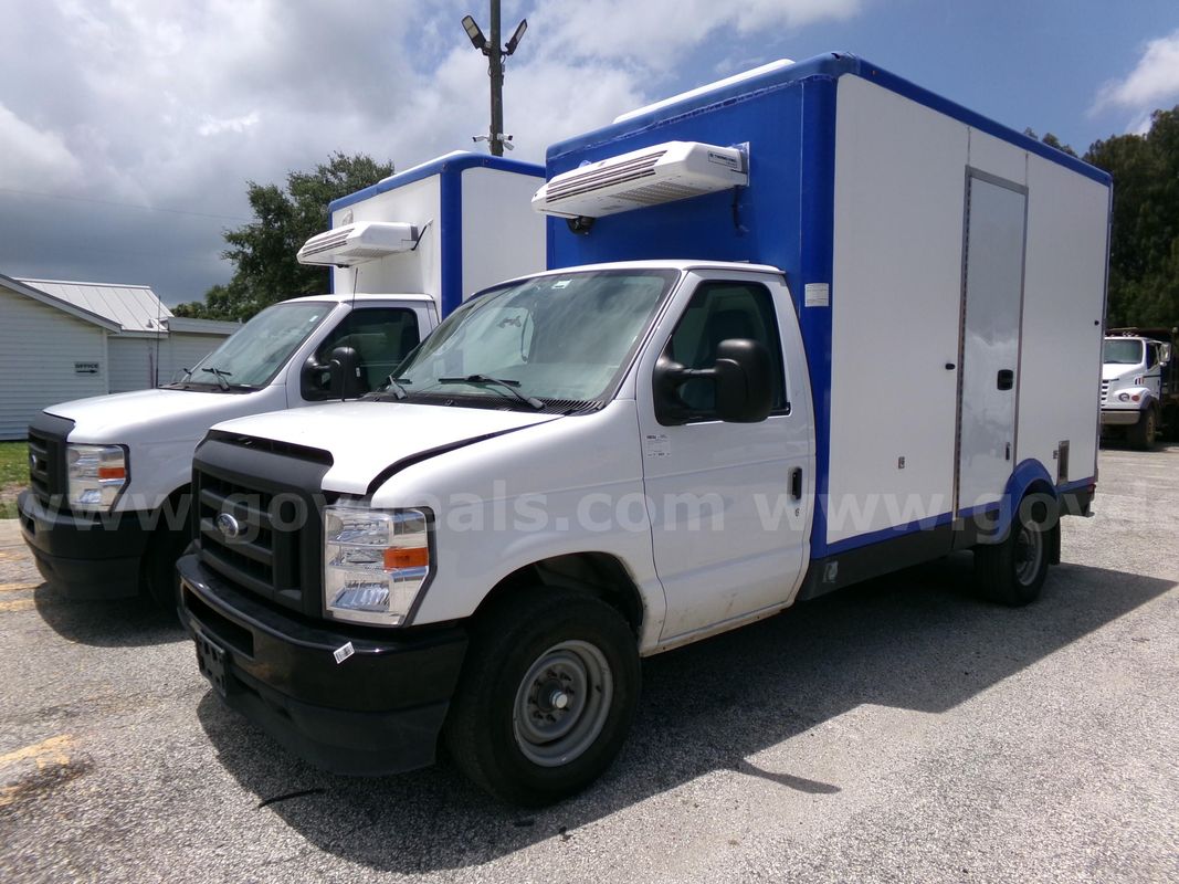 2023 Ford E350 Refrigerated Reefer Truck