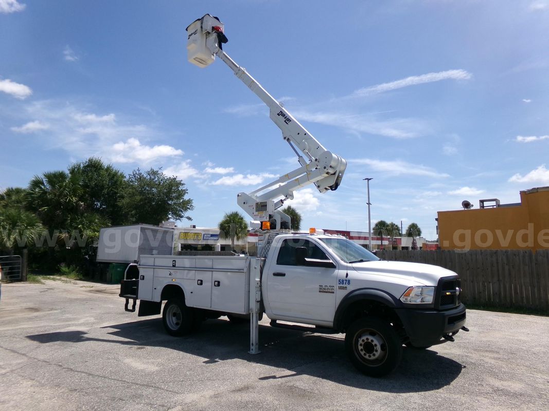 2018 Ram 5500 45' Dura-Lift Bucket Truck 37K Miles