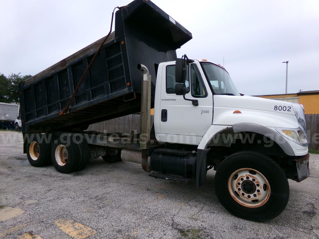2007 International 7600 Tandem Dump Truck **12K Miles**