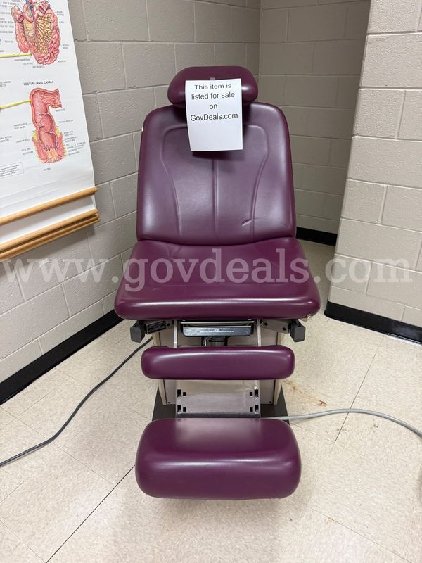 Midmark Ritter 75 Evolution Model 319-005 Powered OB-GYN Exam Chair W/ Foot Switch