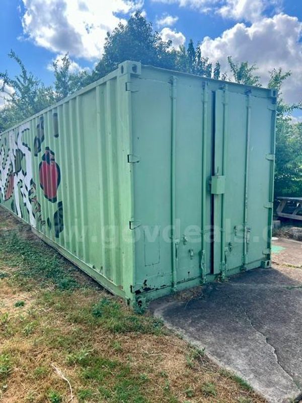 40' storage container
