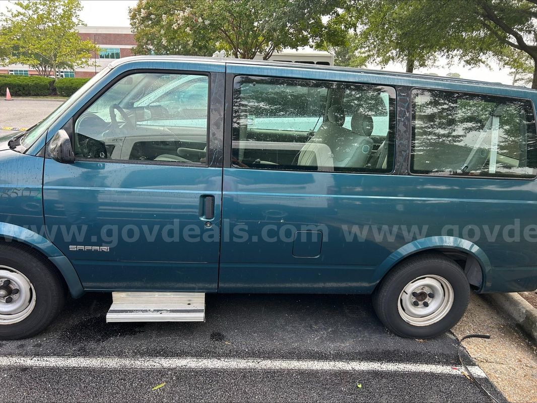 2000 GMC Safari