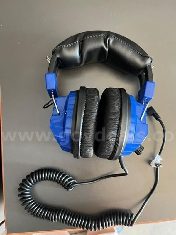 Wired Headphones 10 Pair