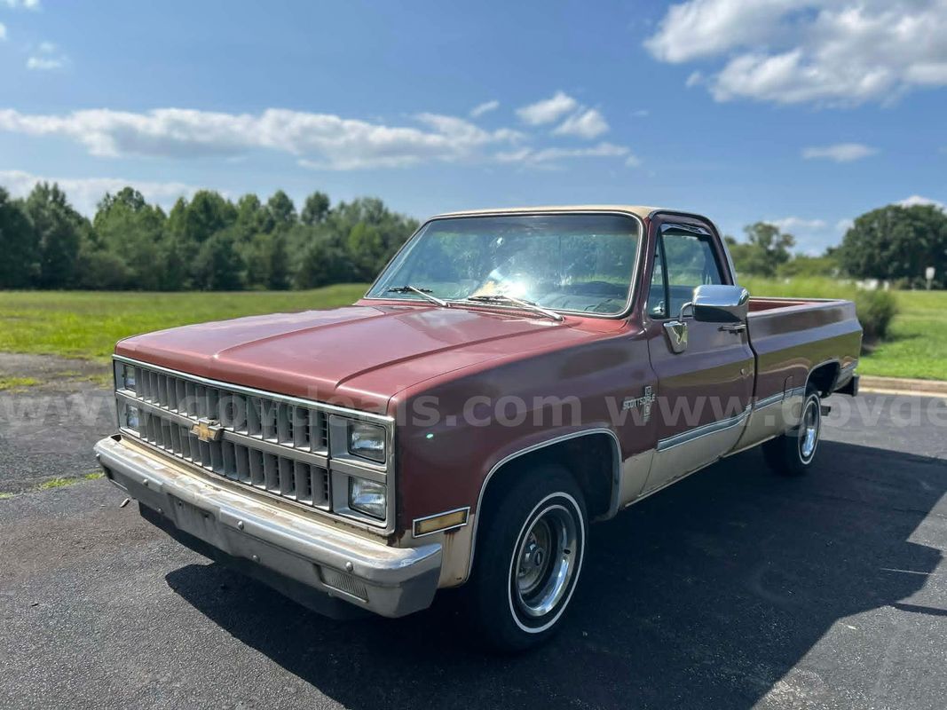 1982 Chevrolet C/K 10 Classic Square Body • Original Title • Runs & Drives