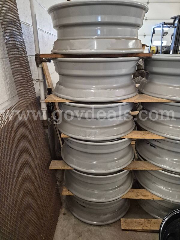 6 Dayton Bus Wheels Reconditioned 9/22