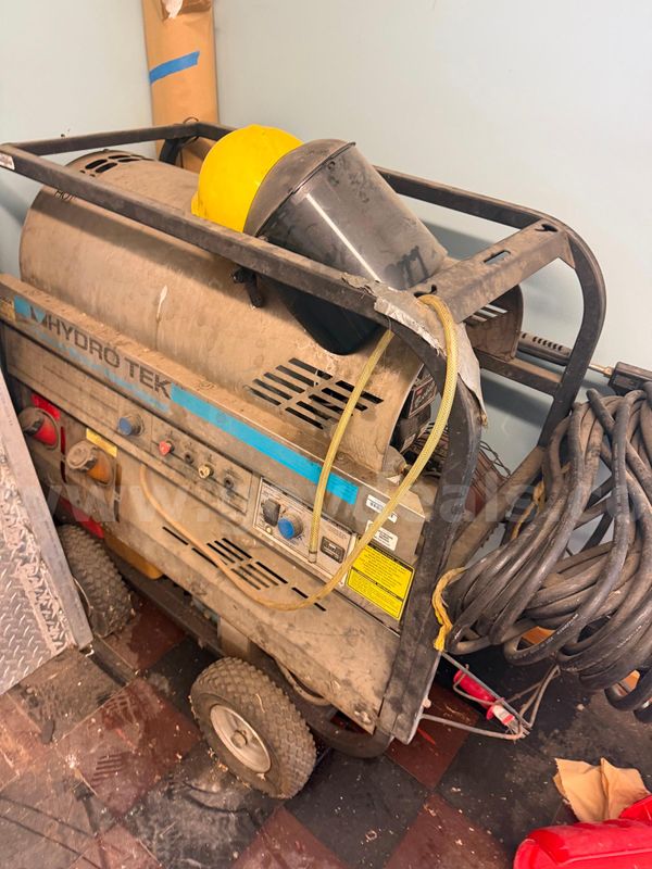 Hydro-Tek Pressure Washer/Steam Cleaner