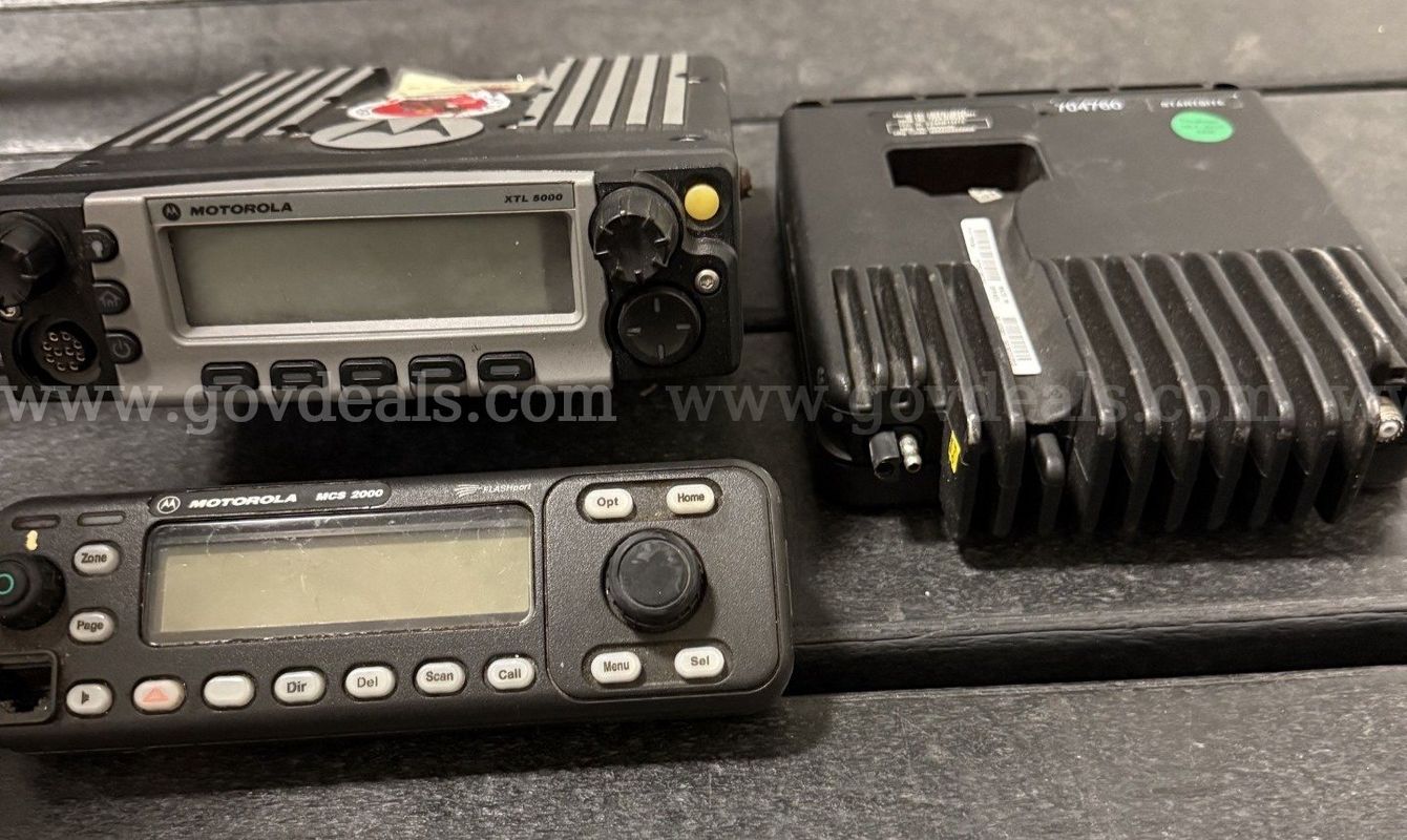 2 mobile radios