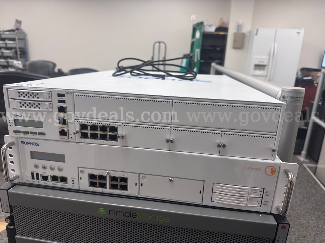 1 Sophos UTM 525 and 1 Sophos SG 550