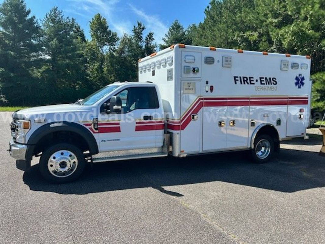 2020 Ford F-550 Regular Cab DRW 4WD (Ambulance)