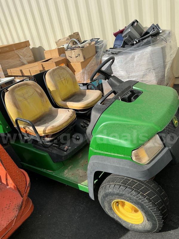 John Deere Gator