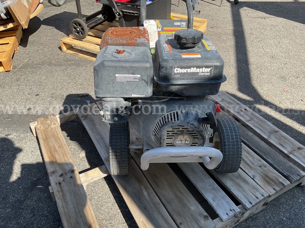 Choremaster Series pressure washer