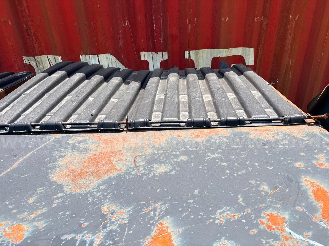 Valley Can Self-Dumping Hopper