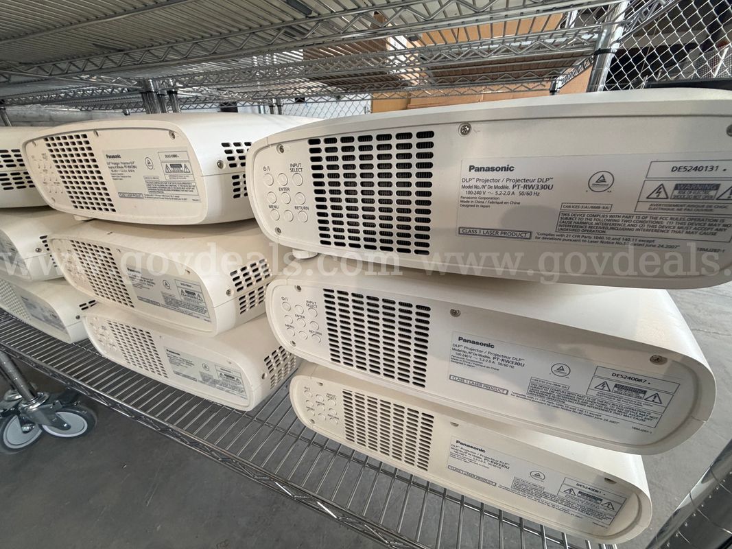 Lot of 17 Panasonic Projectors