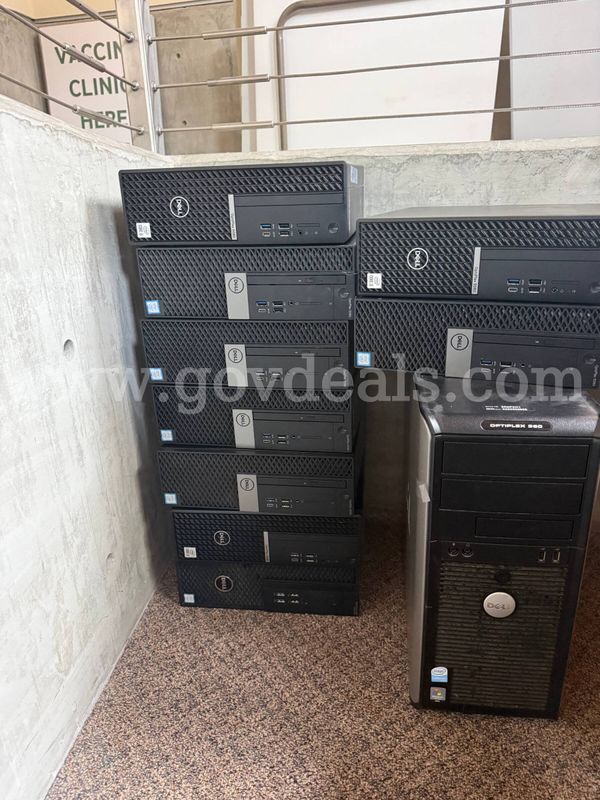 LOT OF TEN (10) USED DELL DESKTOP COMPUTERS