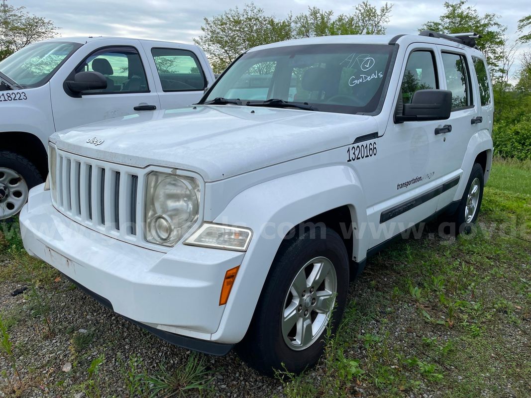 2012 Jeep Liberty Sport 4WD UTILITY with 3.7L V6