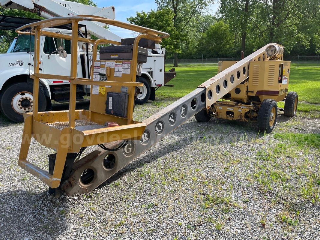 1995 Grove Manlift, Model AMZ50