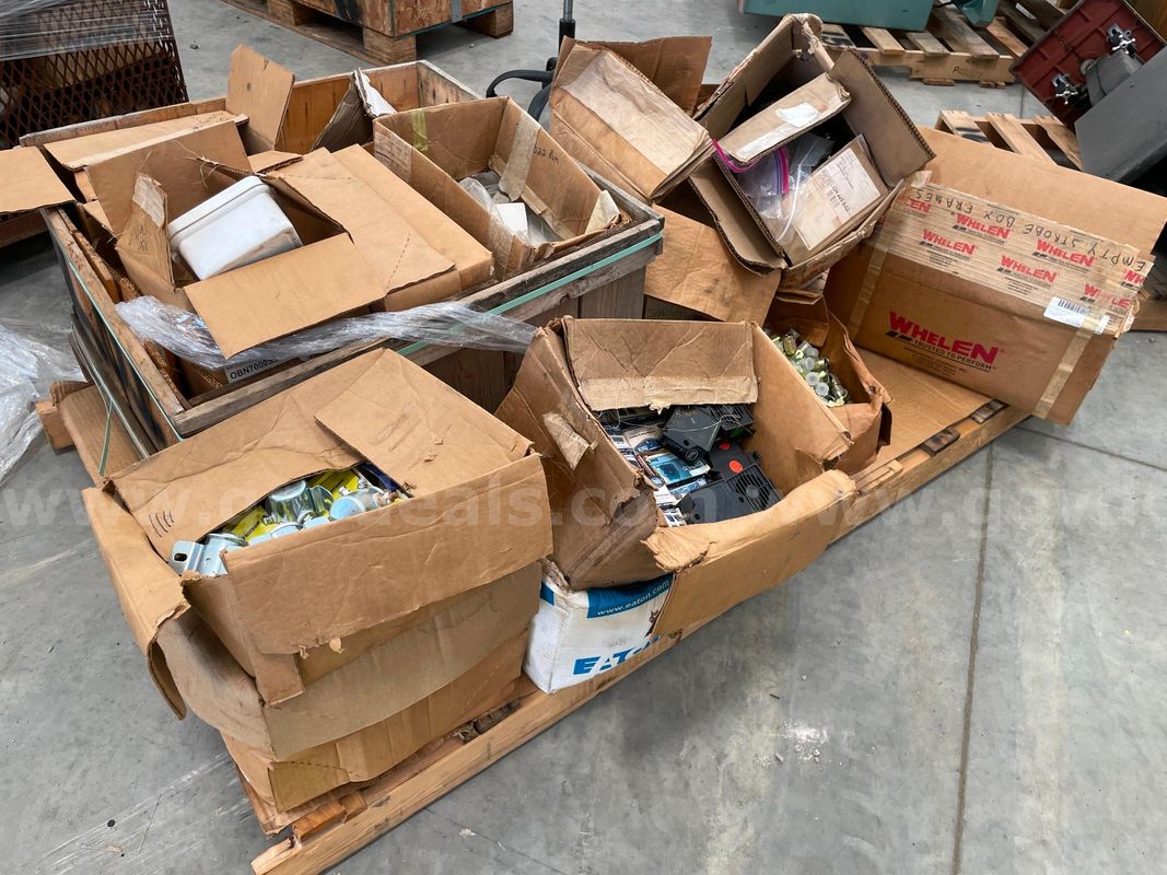 Pallet of International and Freightliner Parts (Fittings, Wire Connectors, Etc.)