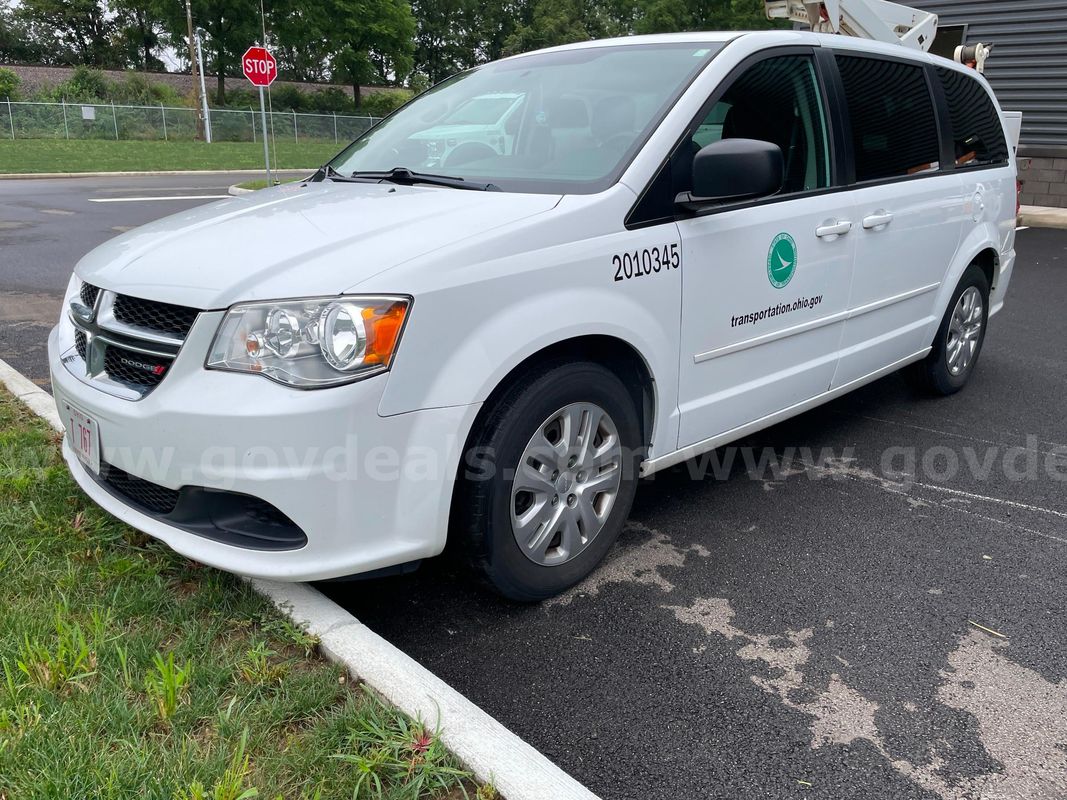 2017 Dodge Grand Caravan Passenger VAN with 3.6L V6