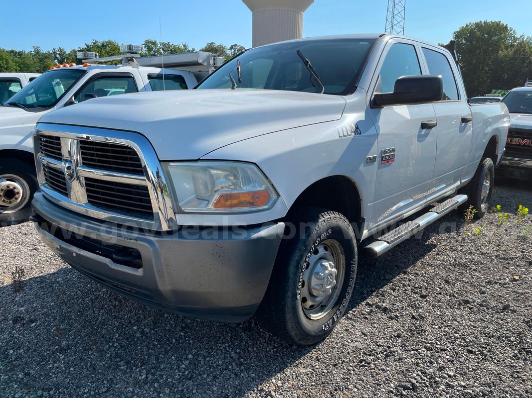 2011 RAM 2500 Crew Cab 4WD Pickup Truck with 5.7L V8